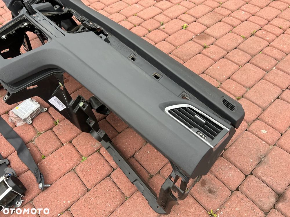 DESKA KONSOLA KOKPIT PODUSZKA PASY PEUGEOT 508 - 8