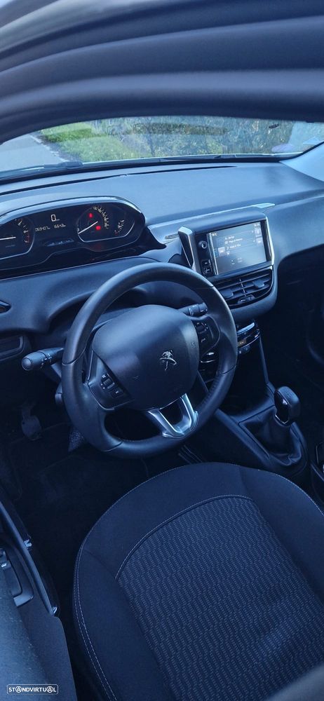 Peugeot 208 PureTech 82 Active - 16