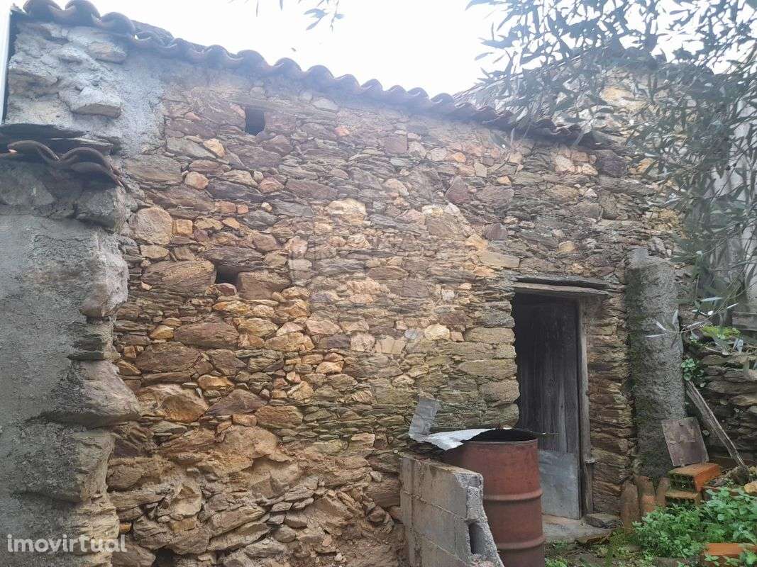 Moradia T2 para venda - Grande imagem: 5/9