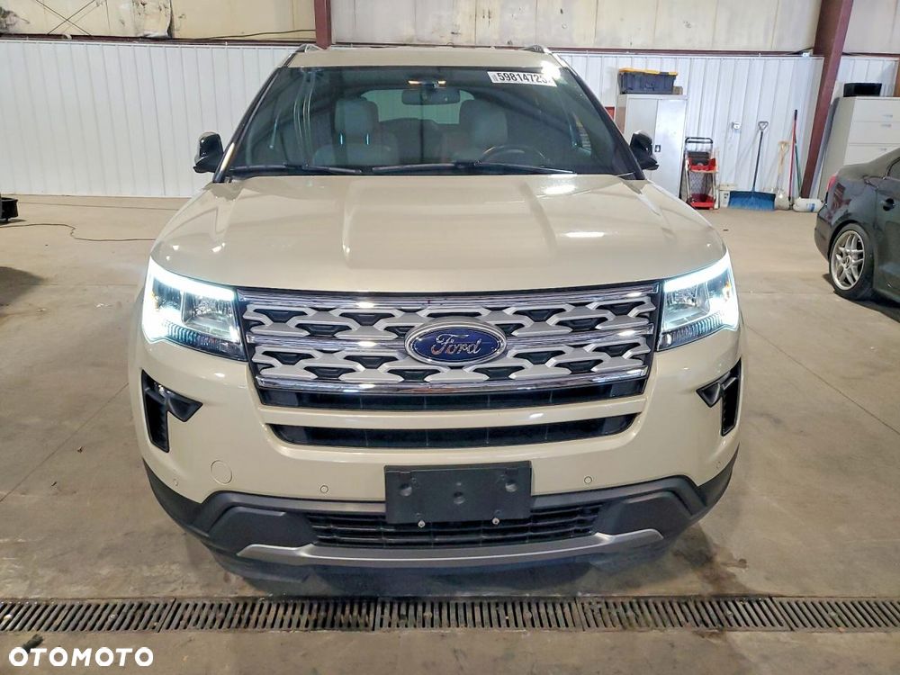 Ford Explorer - 2