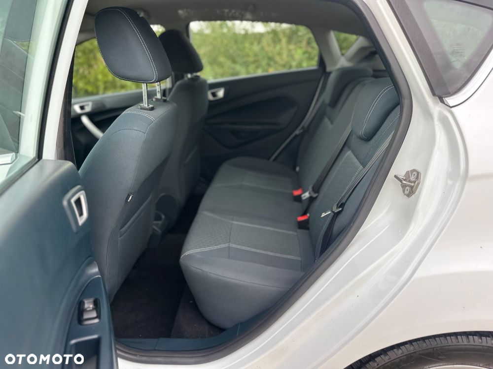 Ford Fiesta - 27