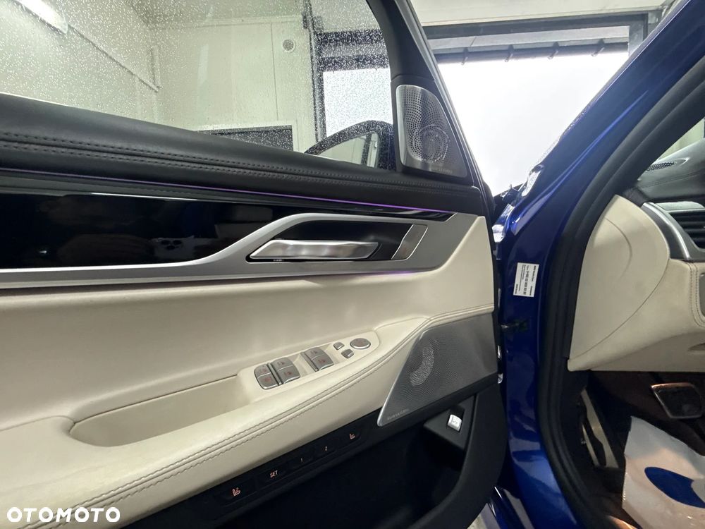 BMW Seria 7 750d xDrive sport - 25