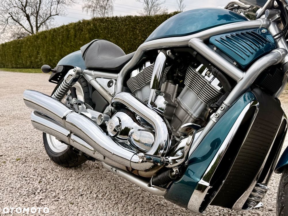 Harley-Davidson V-Rod Street Rod - 30