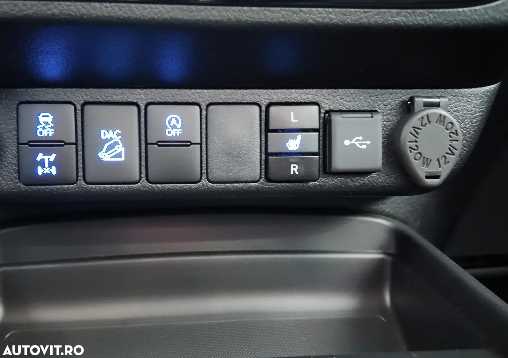 Toyota Hilux 2.4D 150CP 4x4 Double Cab AT Executive - 21