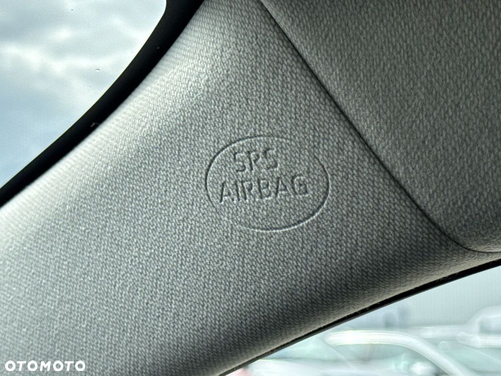 Toyota Corolla 1.8 Hybrid Comfort - 22