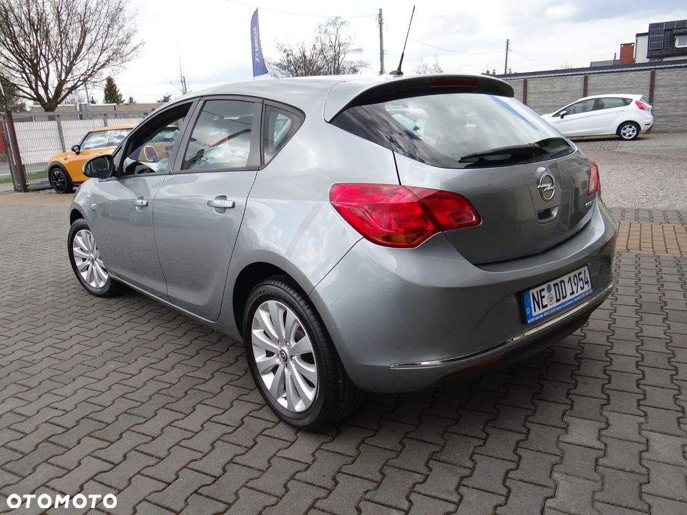 Opel Astra 1.4 EcoFLEX Edition - 4