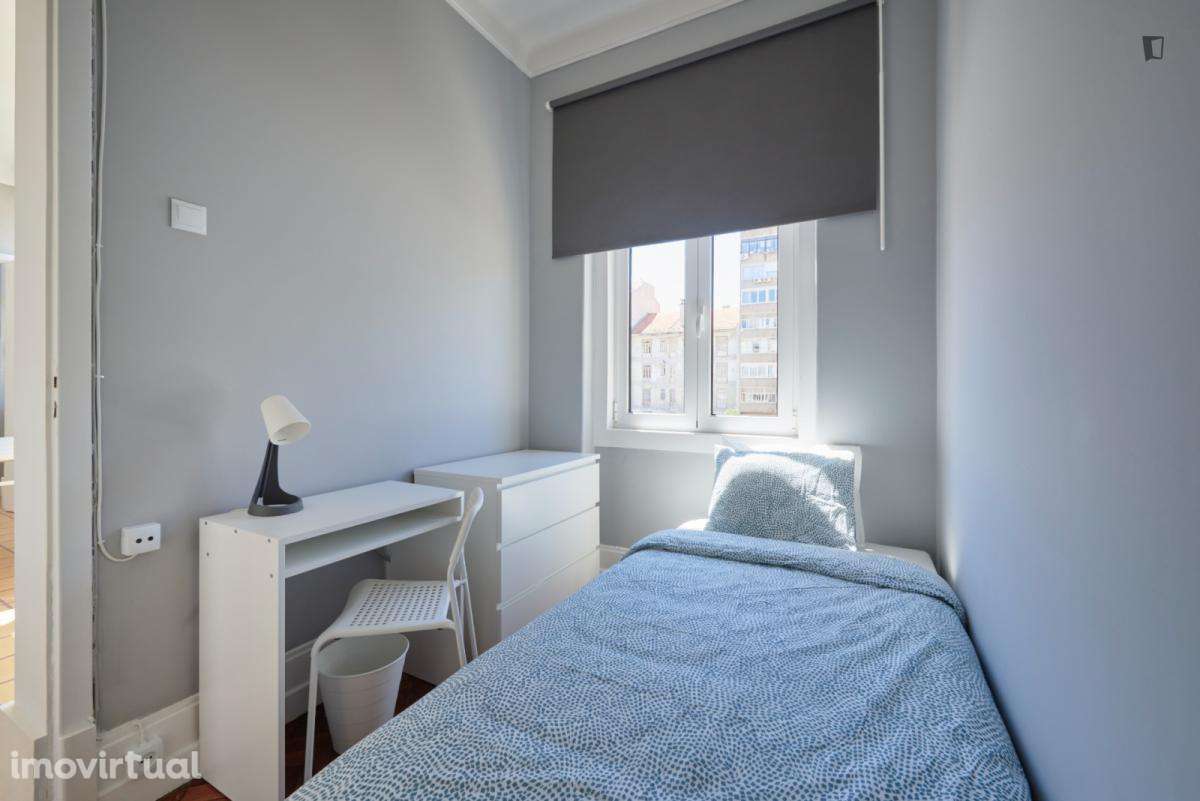 Quarto - localizado em Saldanha Lisbon - Grande imagem: 5/15