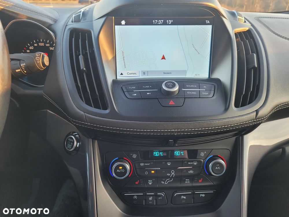Ford Kuga - 24