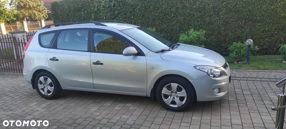 Hyundai i30 1.4 Classic + - 11