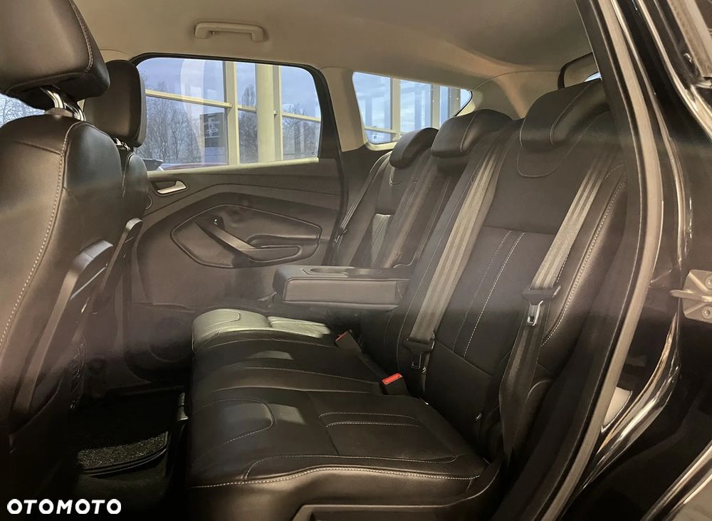 Ford Kuga 2.0 TDCi 4x4 Titanium - 26