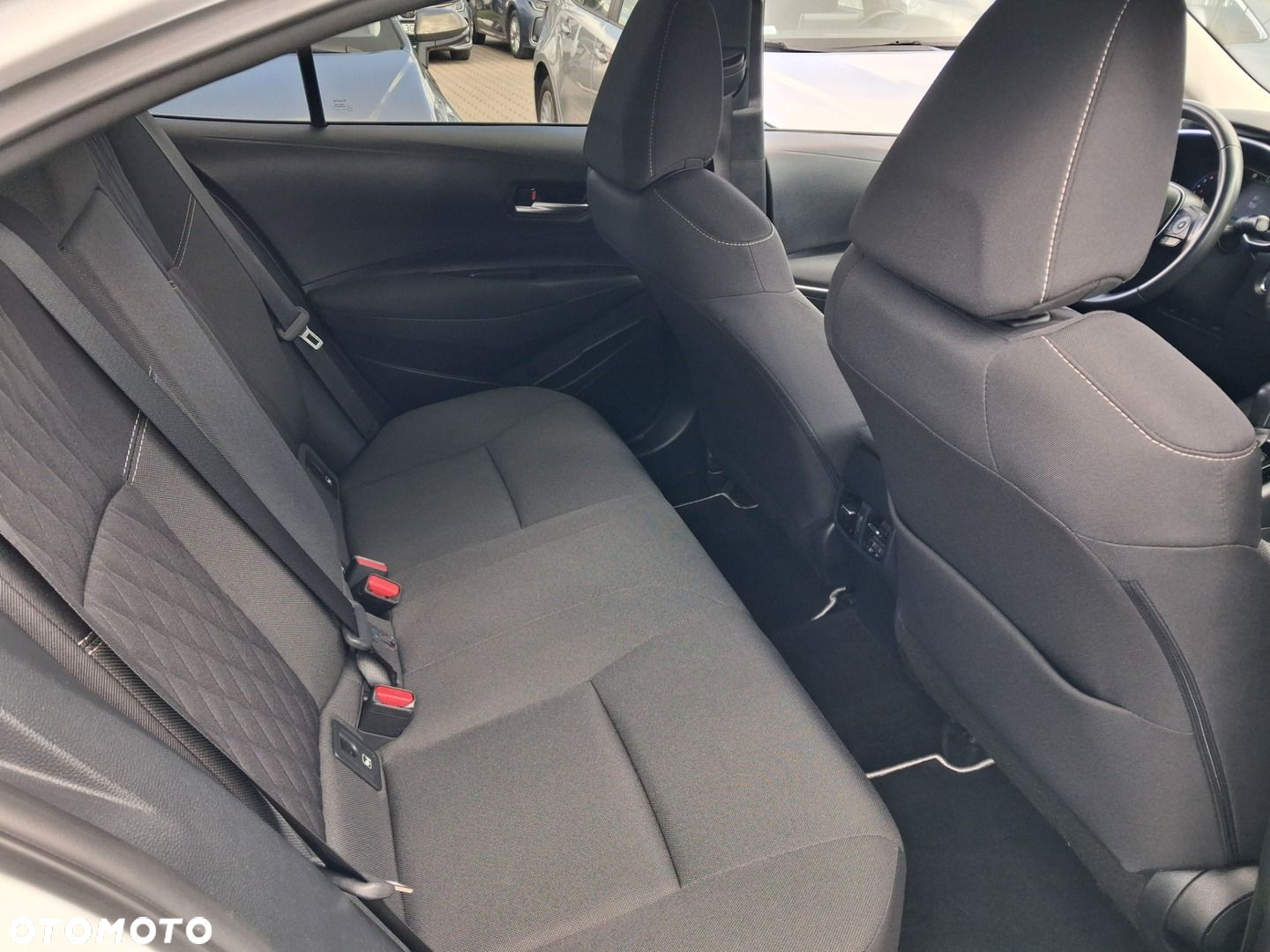 Toyota Corolla - 16