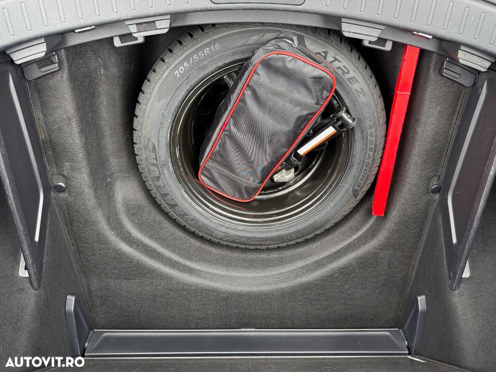 Toyota Corolla 1.8 HSD Exclusive interior Gri - 40