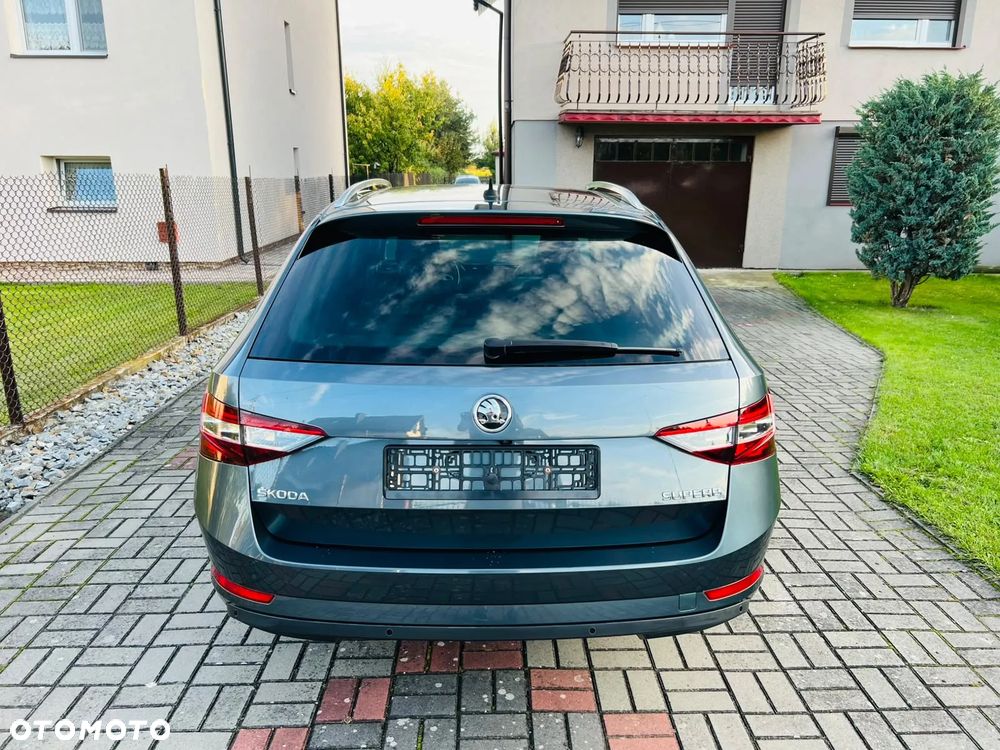 Skoda Superb 1.5 TSI DSG Sportline - 13