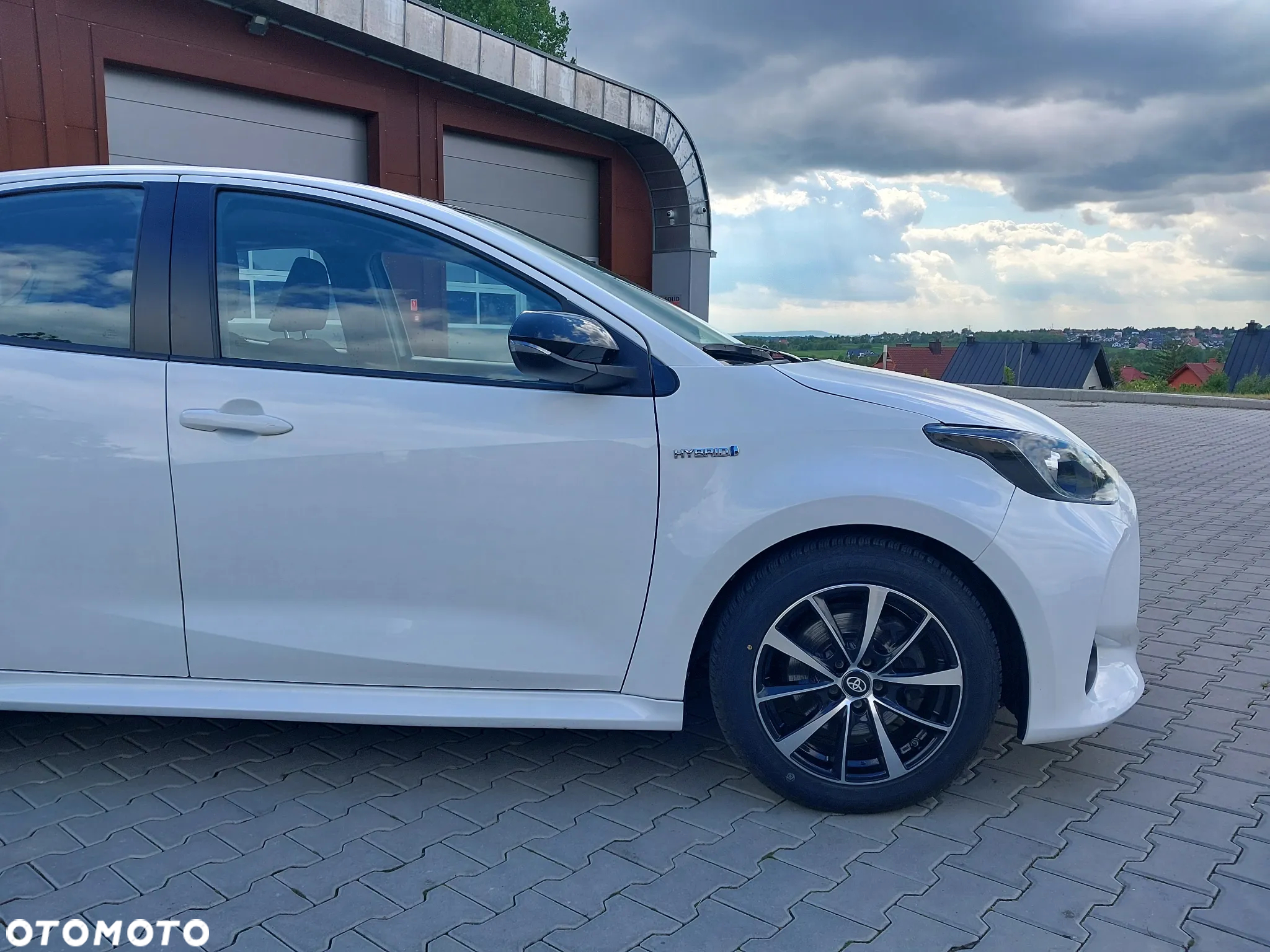 Toyota Yaris Hybrid 1.5 Comfort - 13