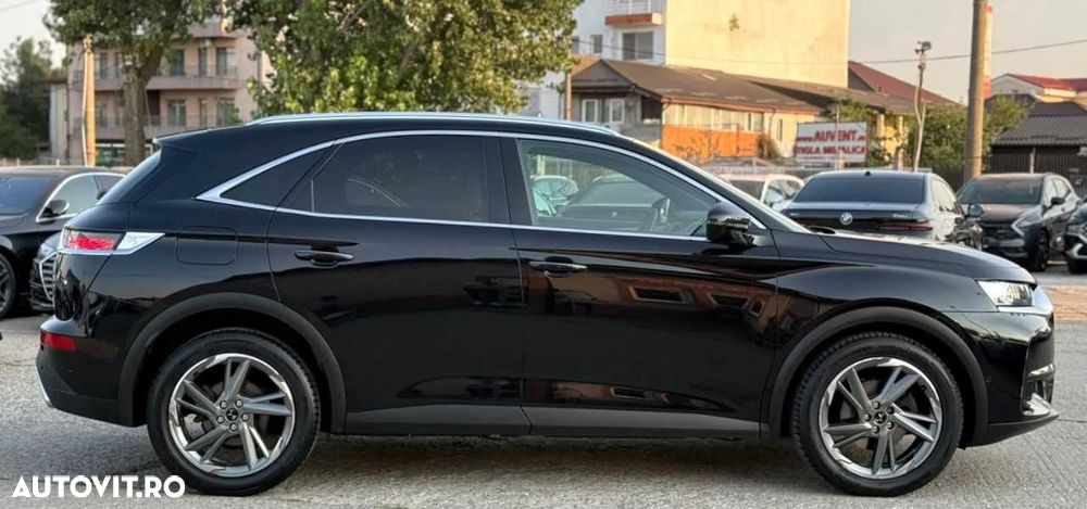 DS Automobiles DS 7 Crossback - 11