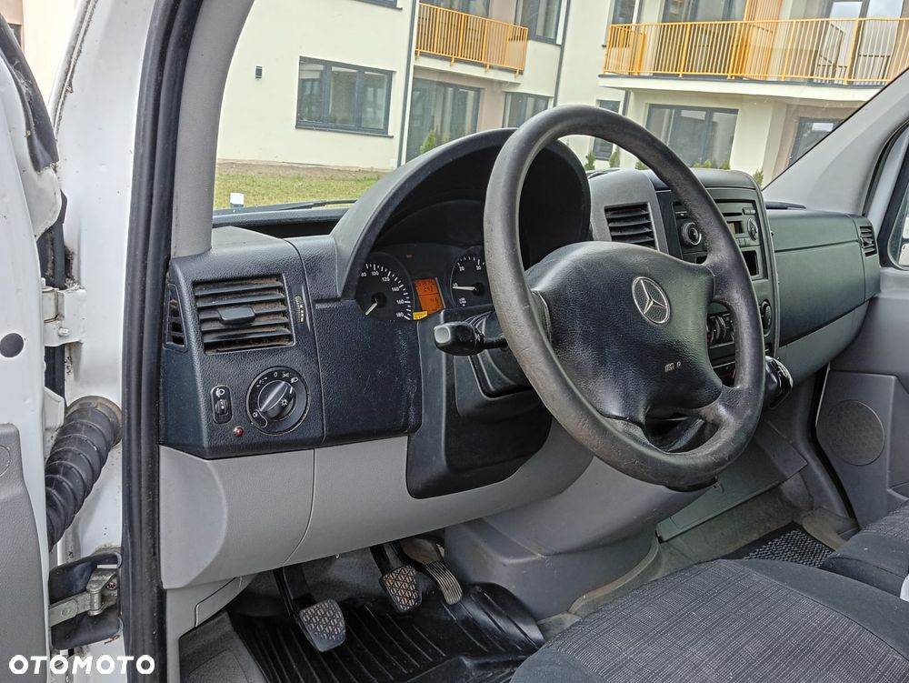 Mercedes-Benz Sprinter - 19