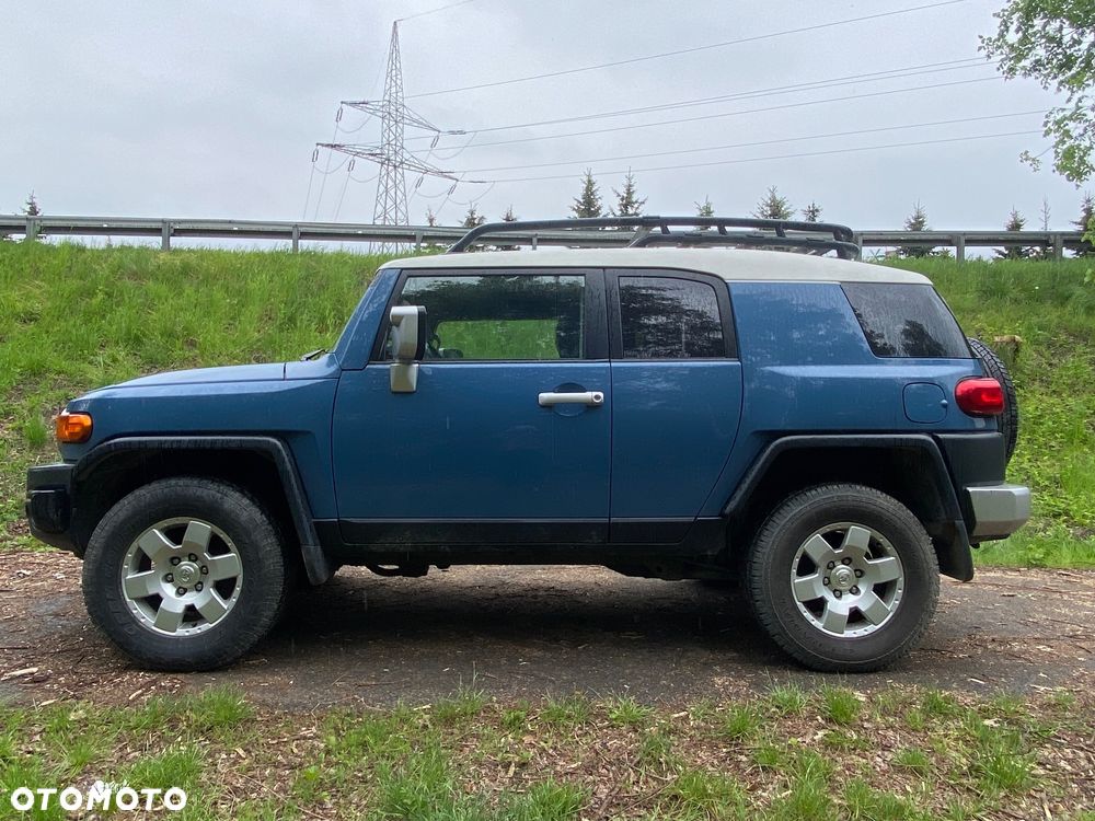 Toyota FJ 4.0 - 9