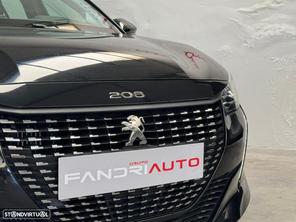 Peugeot 208 - 4