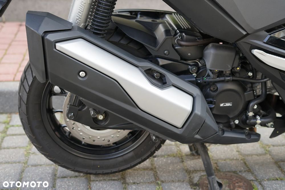 Honda ADV350 - 23