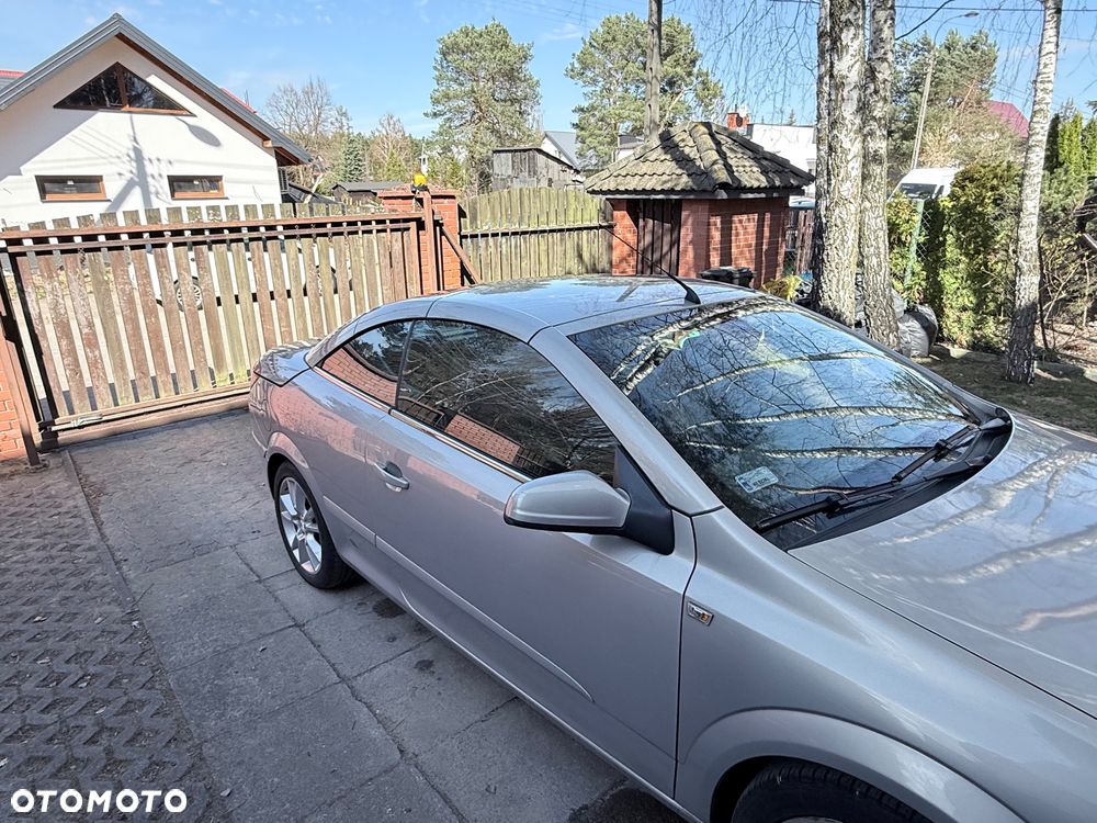 Opel Astra 1.9 CDTI DPF Cosmo - 12