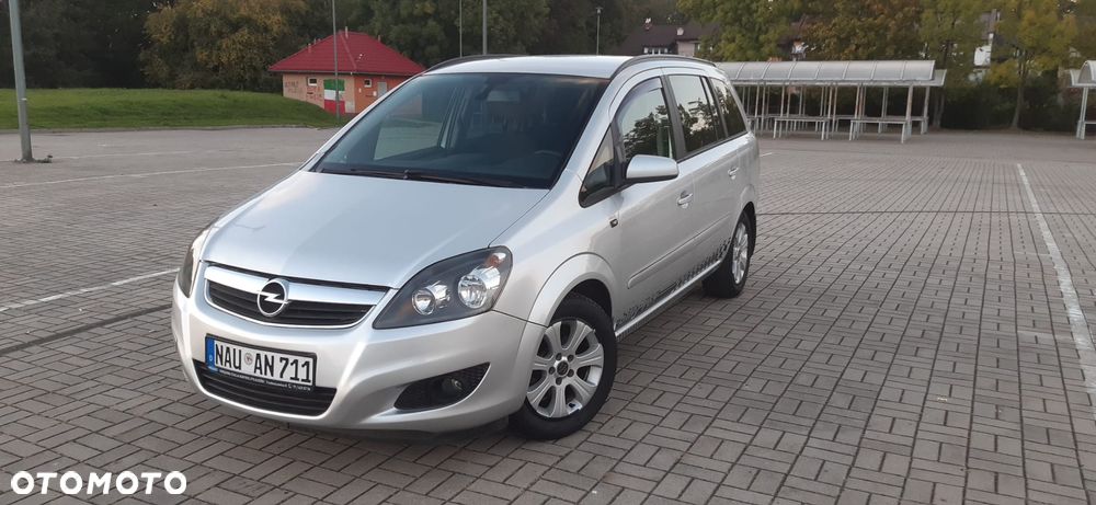 Opel Zafira - 11