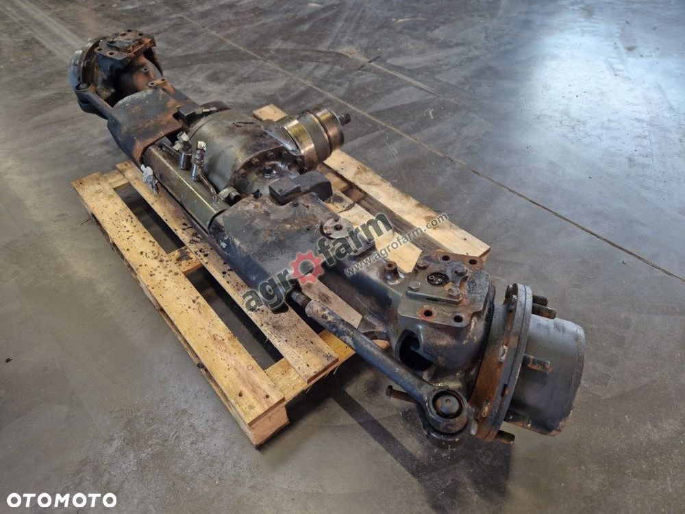 Przedni most Valtra N174 DANA 740/559 - 4
