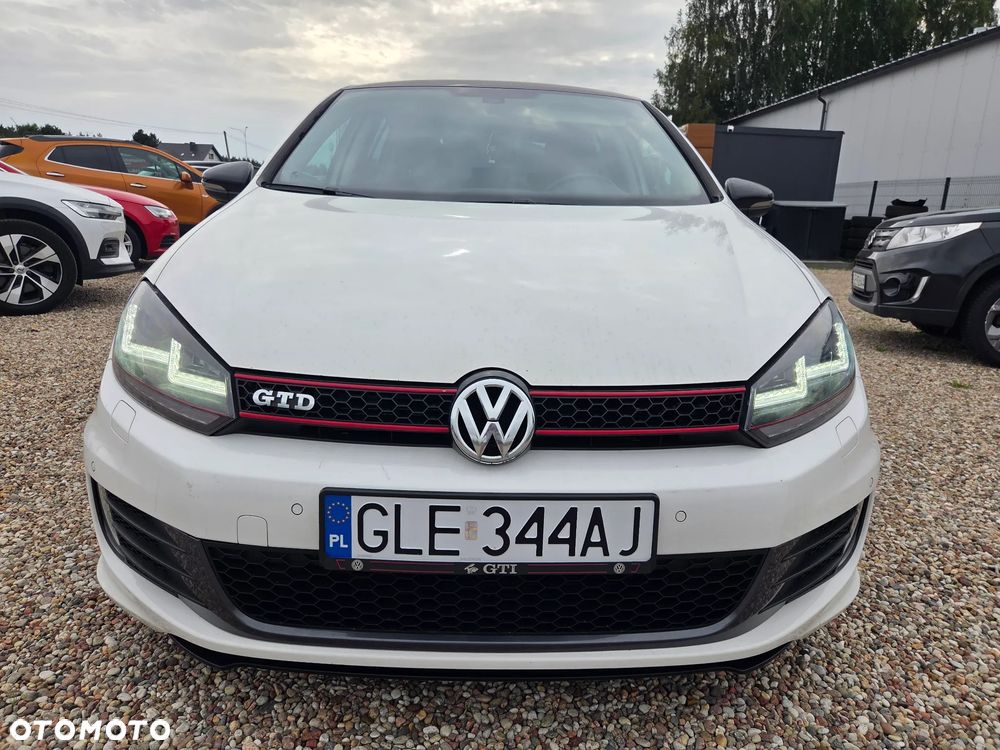 Volkswagen Golf - 12