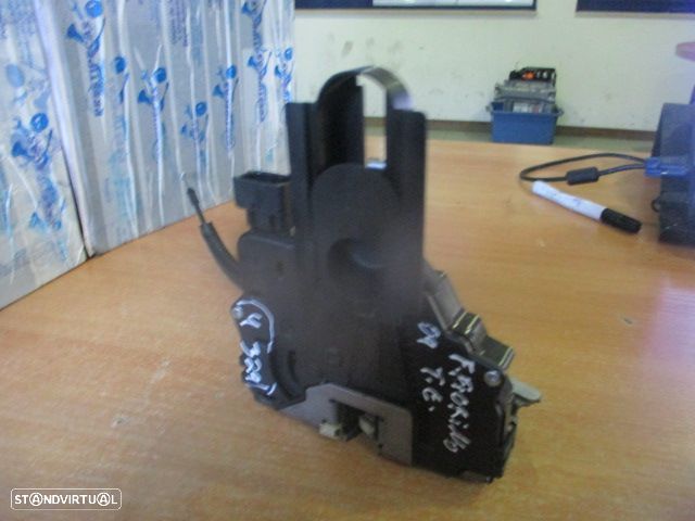 Fecho 1356367080 FIAT FIORINO 2009 TE 6 PINOS - 6