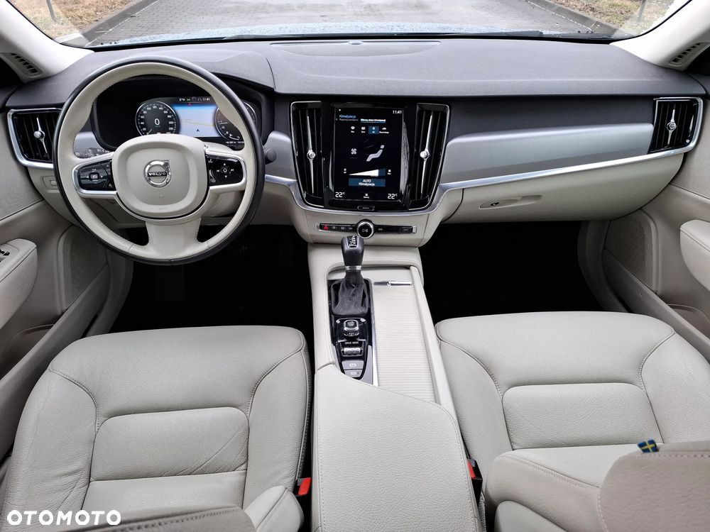 Volvo S90 - 16