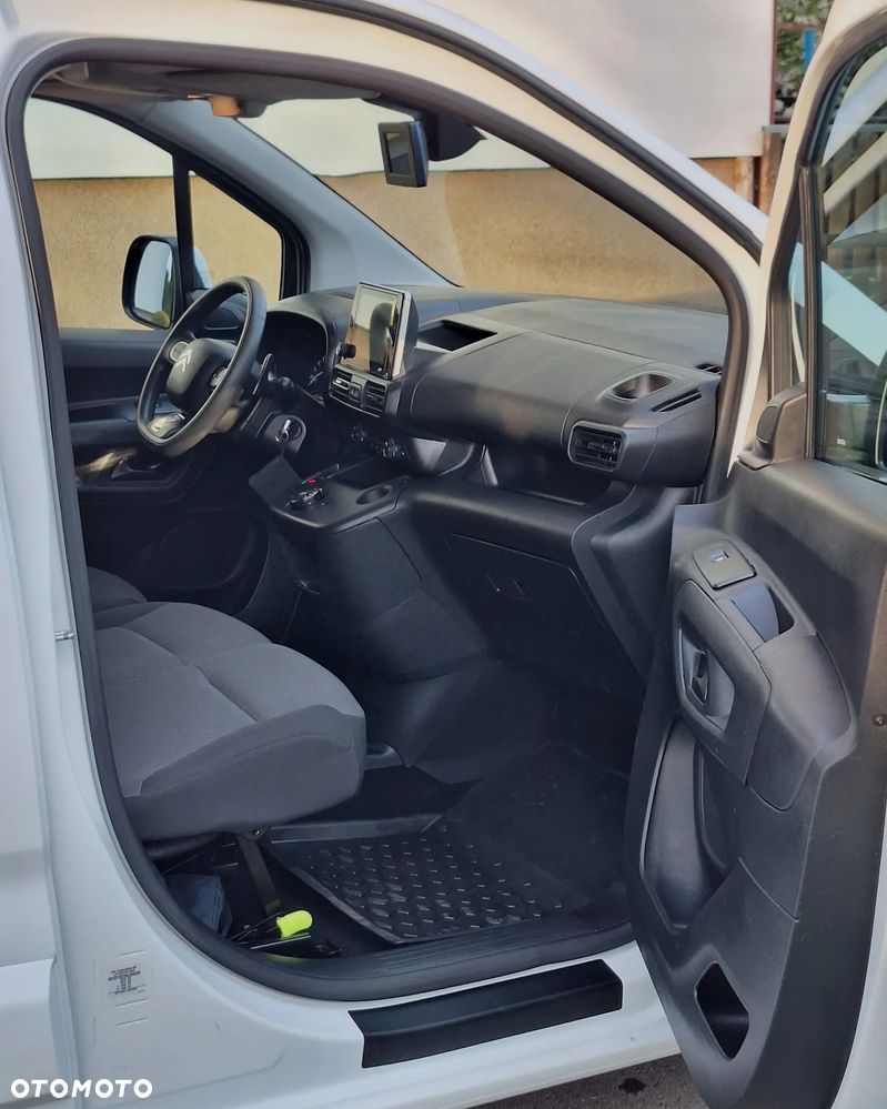Citroën BERLINGO - 33
