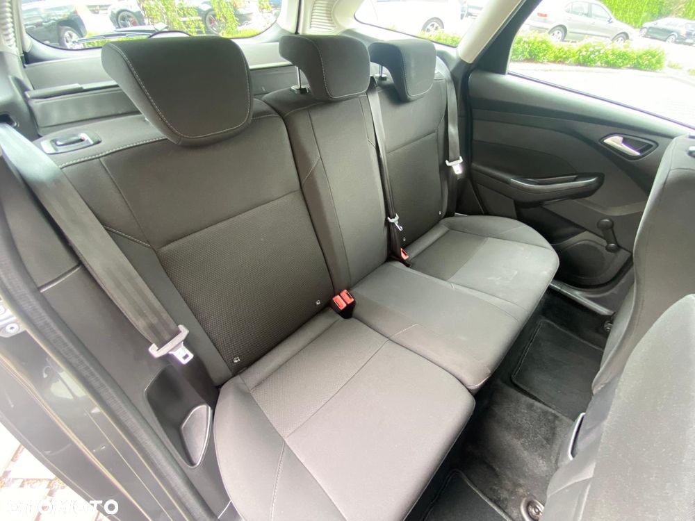 Ford Focus 1.0 EcoBoost Titanium - 26