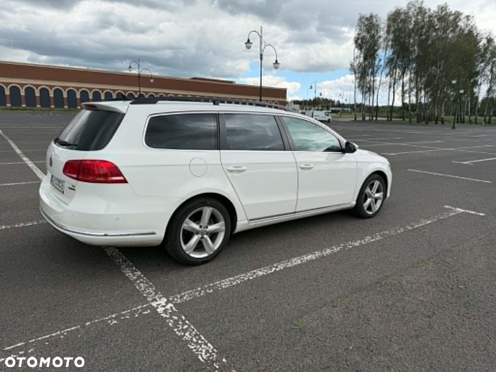 Volkswagen Passat 1.6 TDI BlueMotion Technology Comfortline - 2