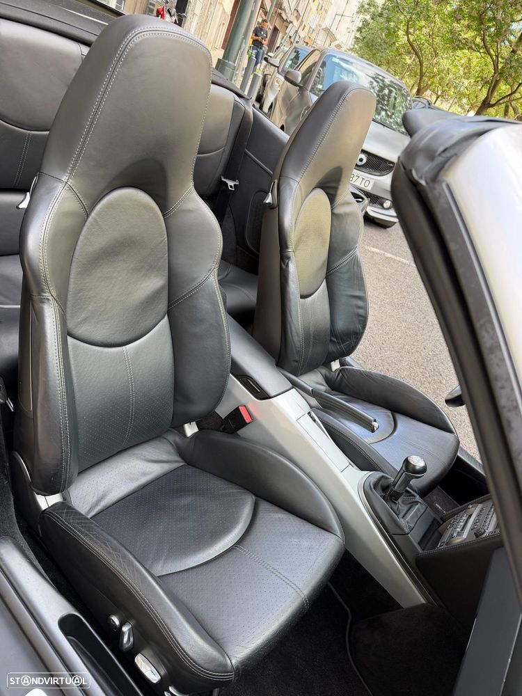 Porsche 911 (997) Carrera 4 S - 33