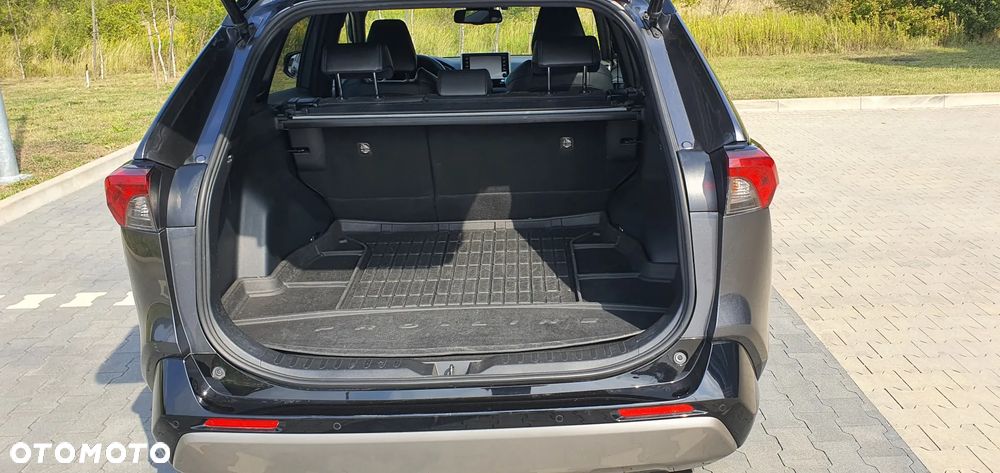 Toyota RAV4 - 5