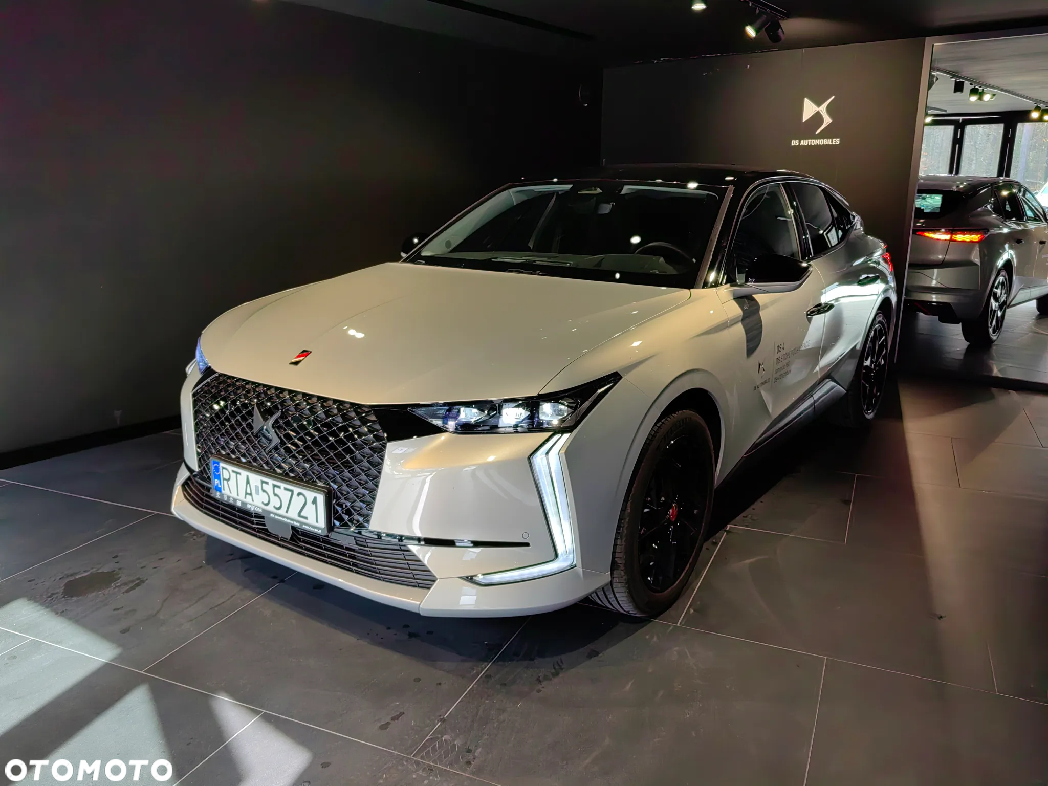 DS Automobiles DS 4 1.2 PureTech Performance Line + - 5