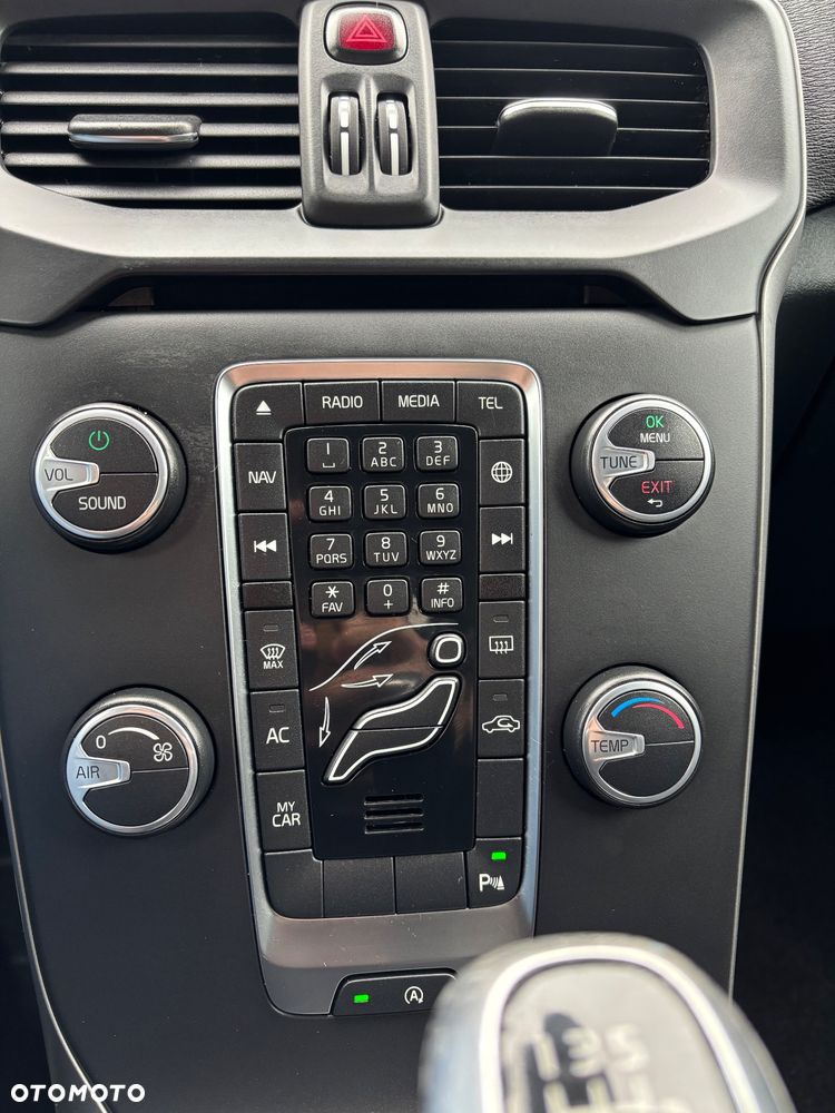 Volvo V40 D2 Momentum - 20