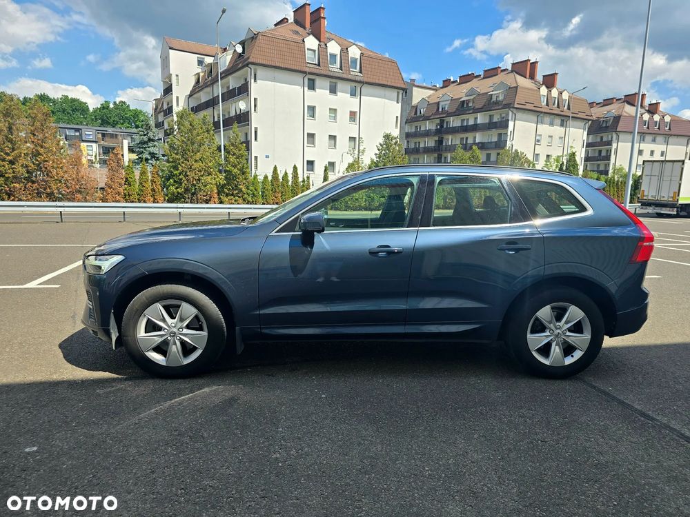 Volvo XC 60 ver-b5-b-awd-momentum-pro - 3