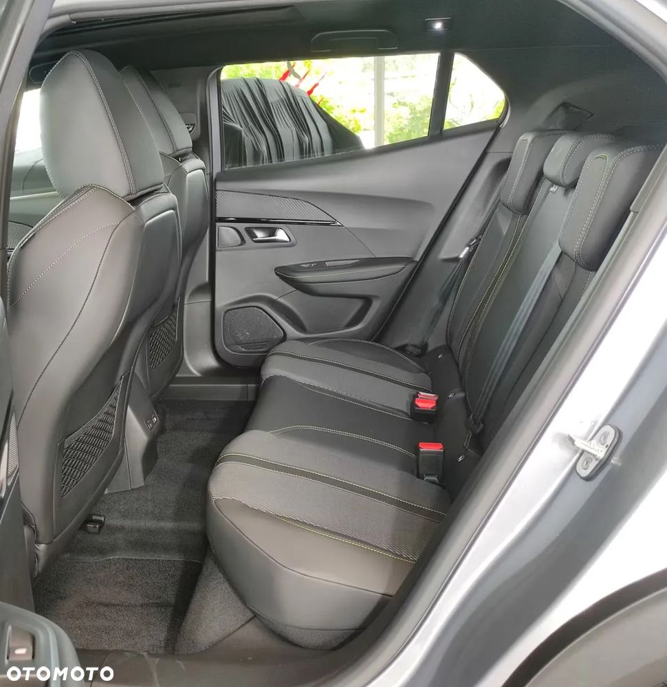 Peugeot 2008 PureTech mHEV GT e-DCS6 - 9