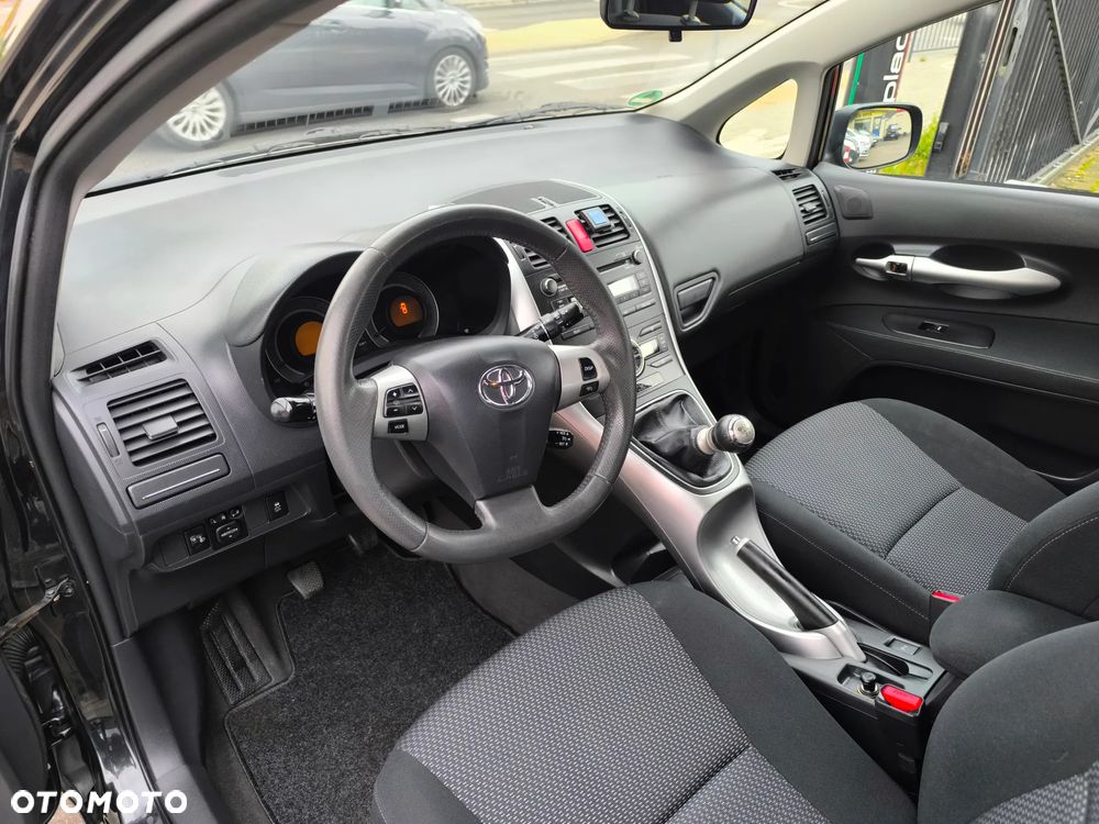 Toyota Auris 1.6 Sprint - 8