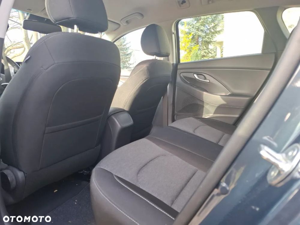 Hyundai i30 1.0 T-GDI 48V-Hybrid DCT Trend - 12