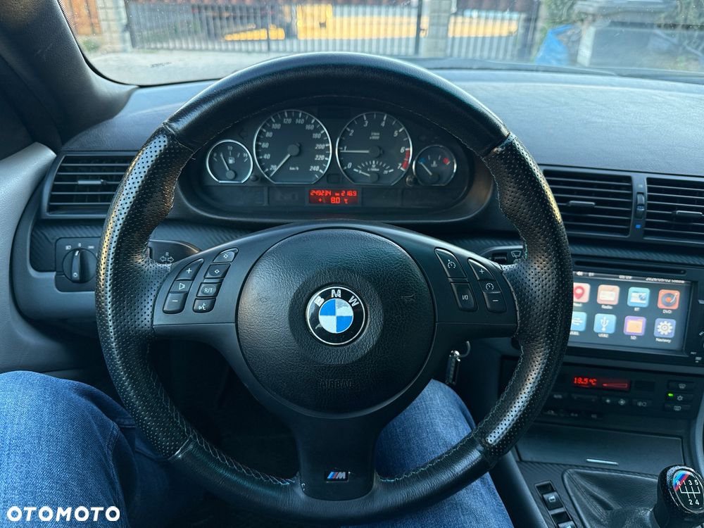 BMW Seria 3 325i - 28