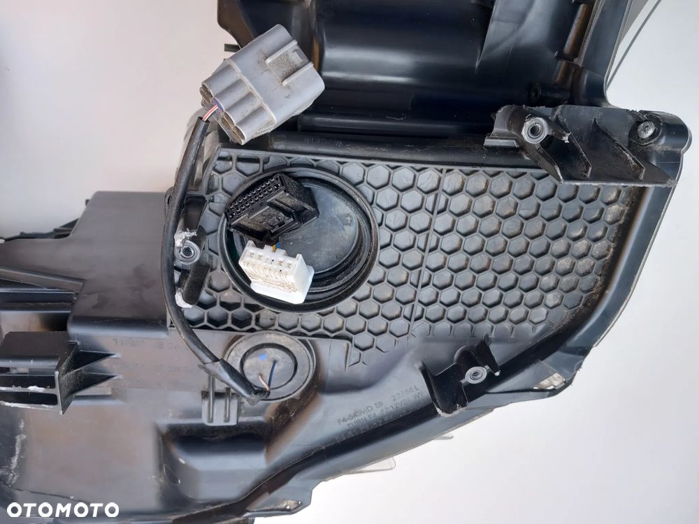LAMPA PRZEDNIA LEWA TOYOTA CH-R FULL LED - 10