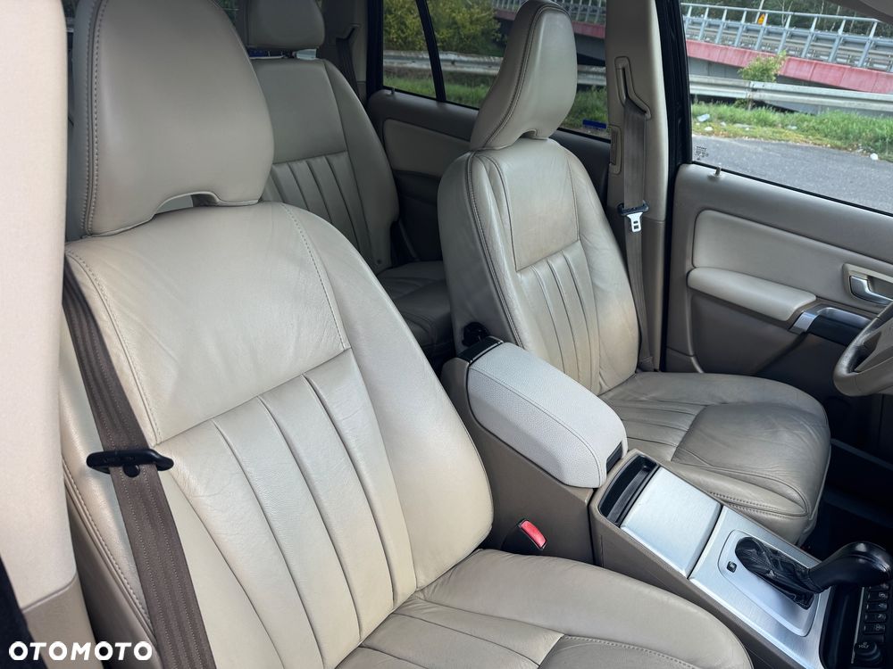 Volvo XC 90 - 9