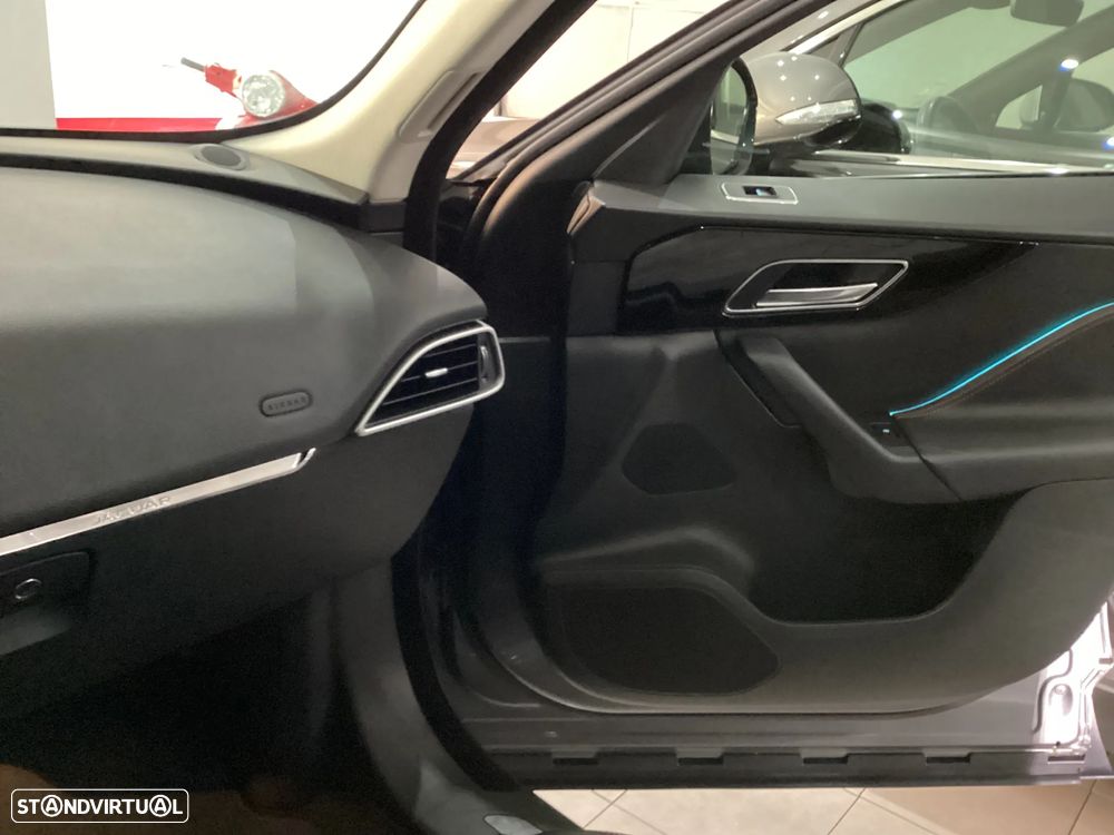 Jaguar F-Pace 2.0 i4D Portfolio Aut. - 20