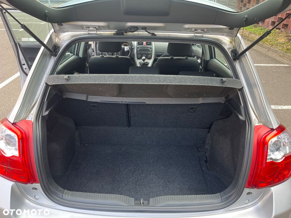 Toyota Auris 1.33 VVT-i Terra - 15