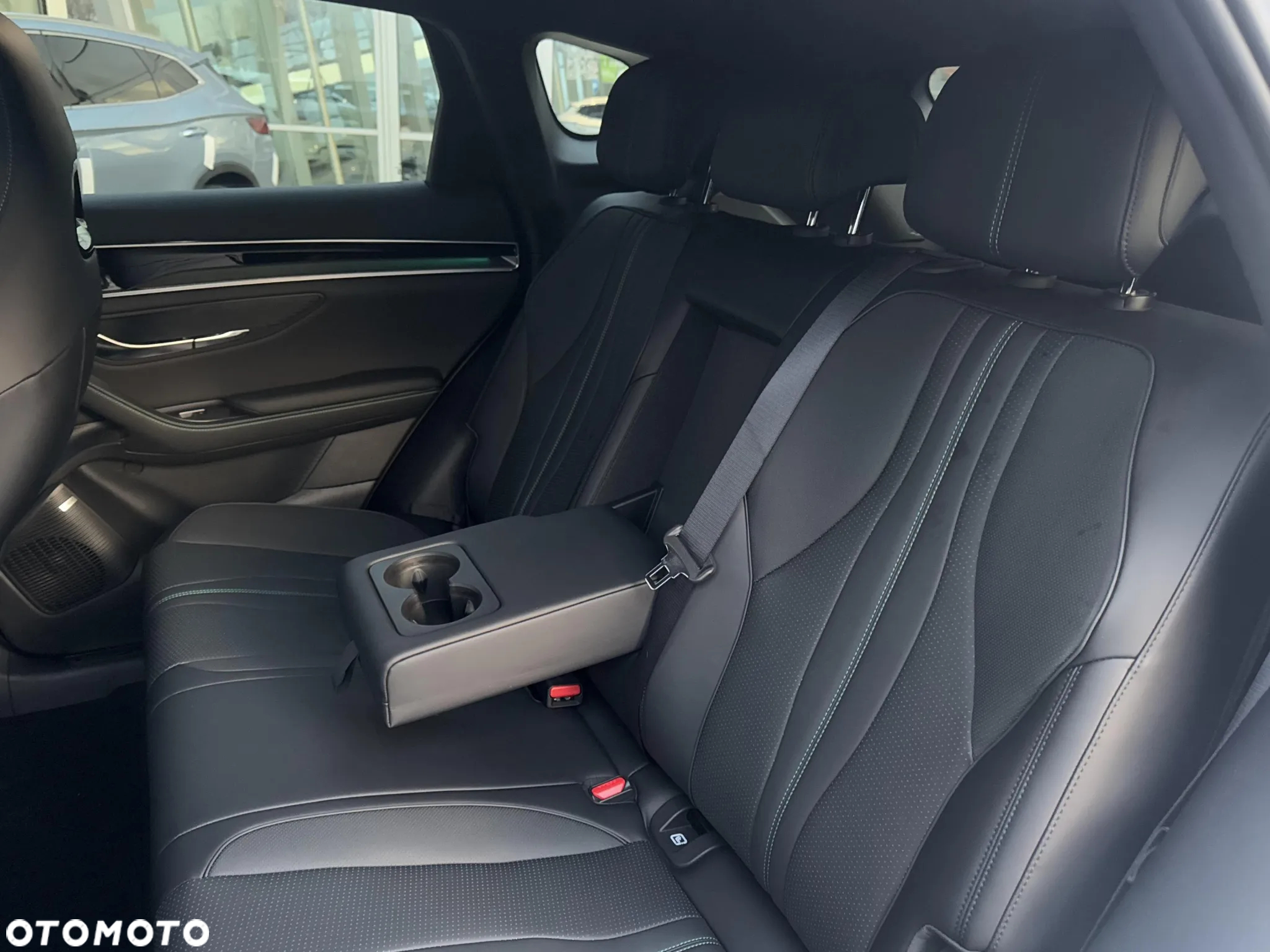 BYD Seal U 1.5T DM-i Design AWD - 16