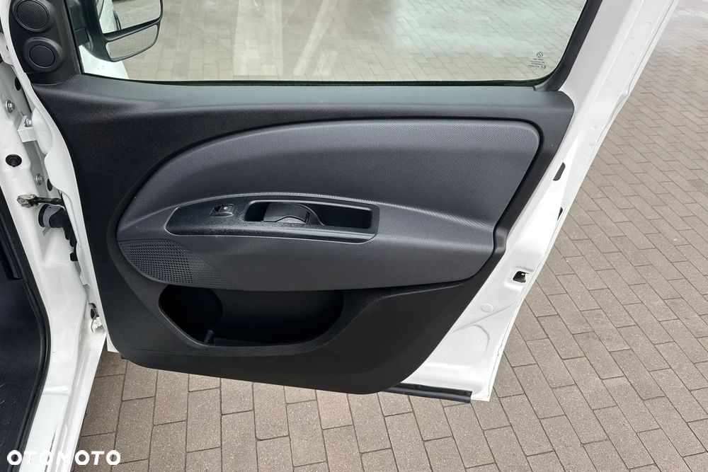 Fiat Doblo 1.4 T-Jet 16V Dynamic CNG - 31
