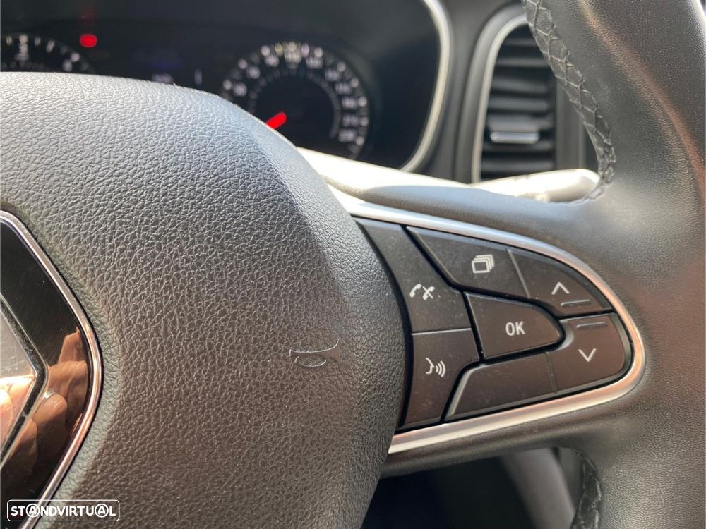 Renault Mégane 1.5 Blue dCi Intens - 47