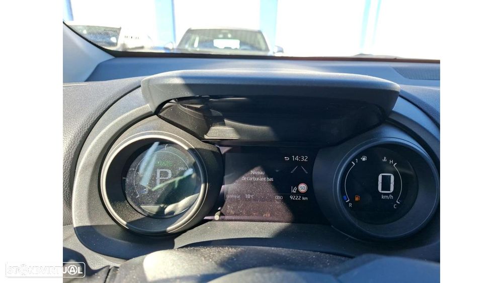 Toyota Yaris Cross 1.5 HDF Comfort Plus - 7