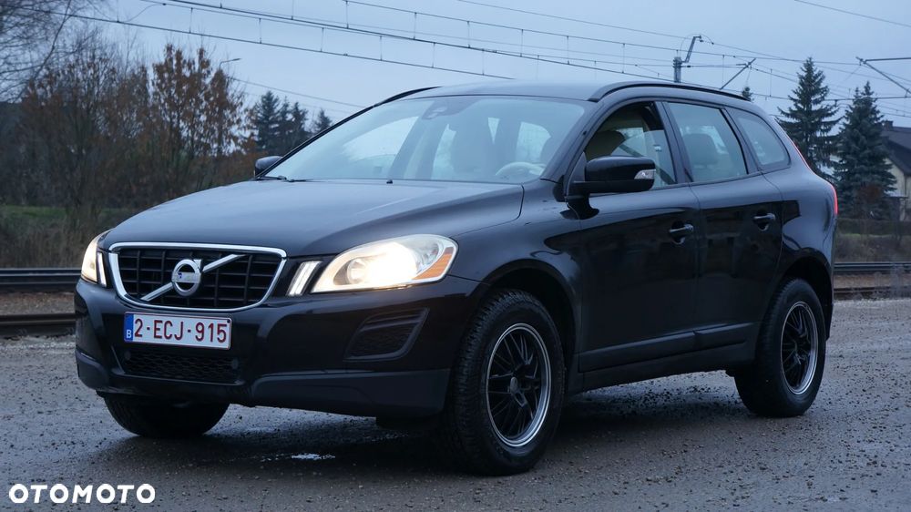 Volvo XC 60 D3 Momentum - 4